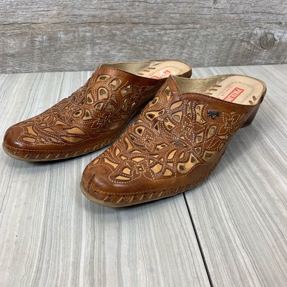 🔥 HOST PICK 💃🕺 Pikolinos Womens Leather Laser Cut Out Shoes